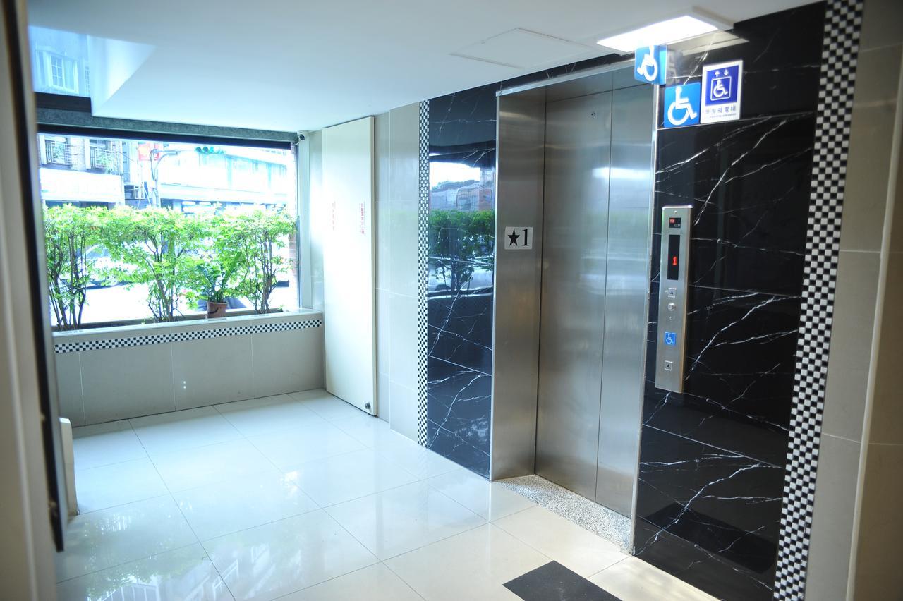 Great Family Hotel Taipei Exteriör bild